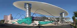cvarotsos_Untitled2004Las_Vegas_NevadaUSA.jpg (214508 bytes)